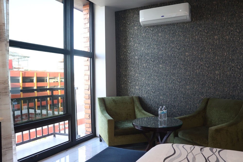 Hotel Wellintown 30/30