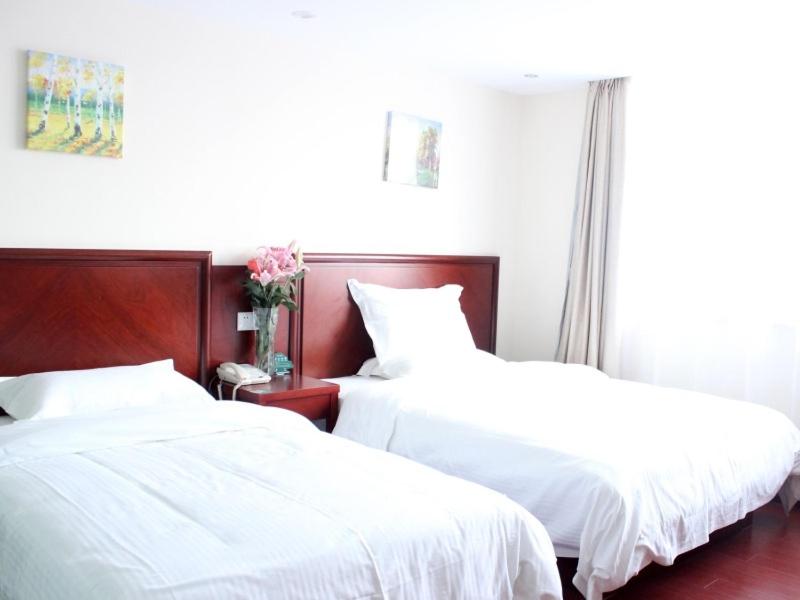 GreenTree Inn Anhui Fuyang Railway Station W XianGYAng Road Business Hotel 20/47