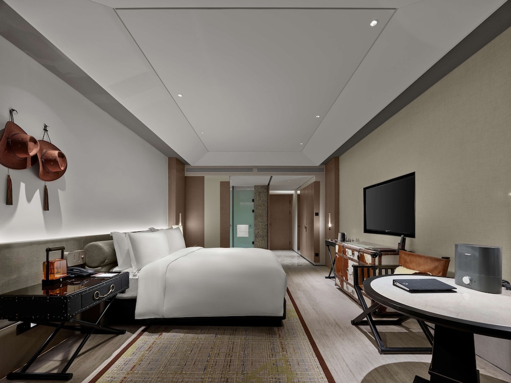 Hilton Shigatse 15/54