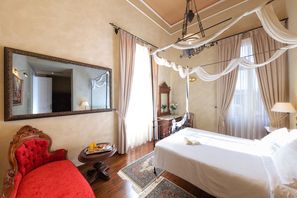 Nafsimedon Hotel 26/48