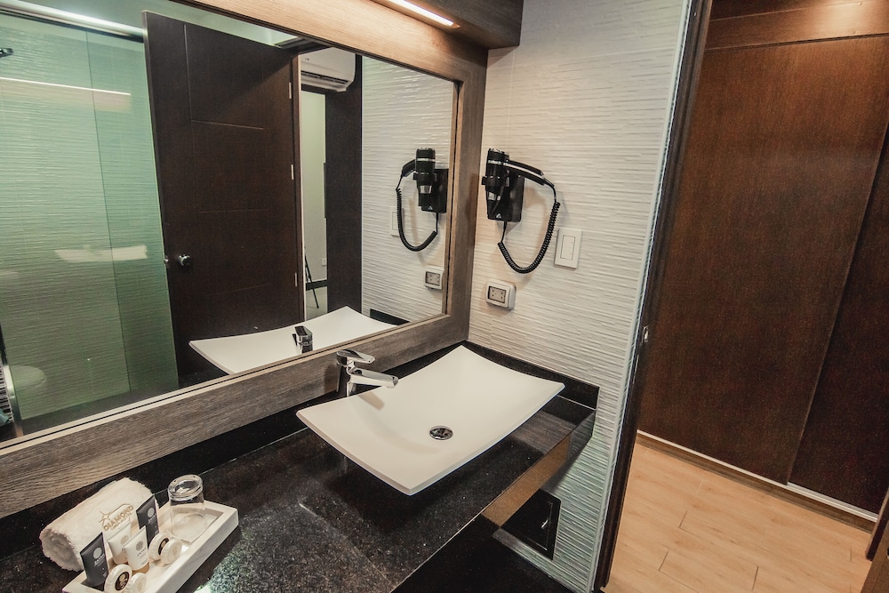 Hotel Diamond Lima 48/49