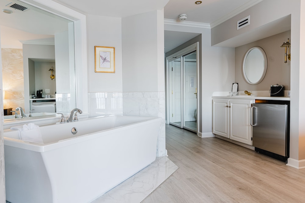 Geneva Inn 6/50