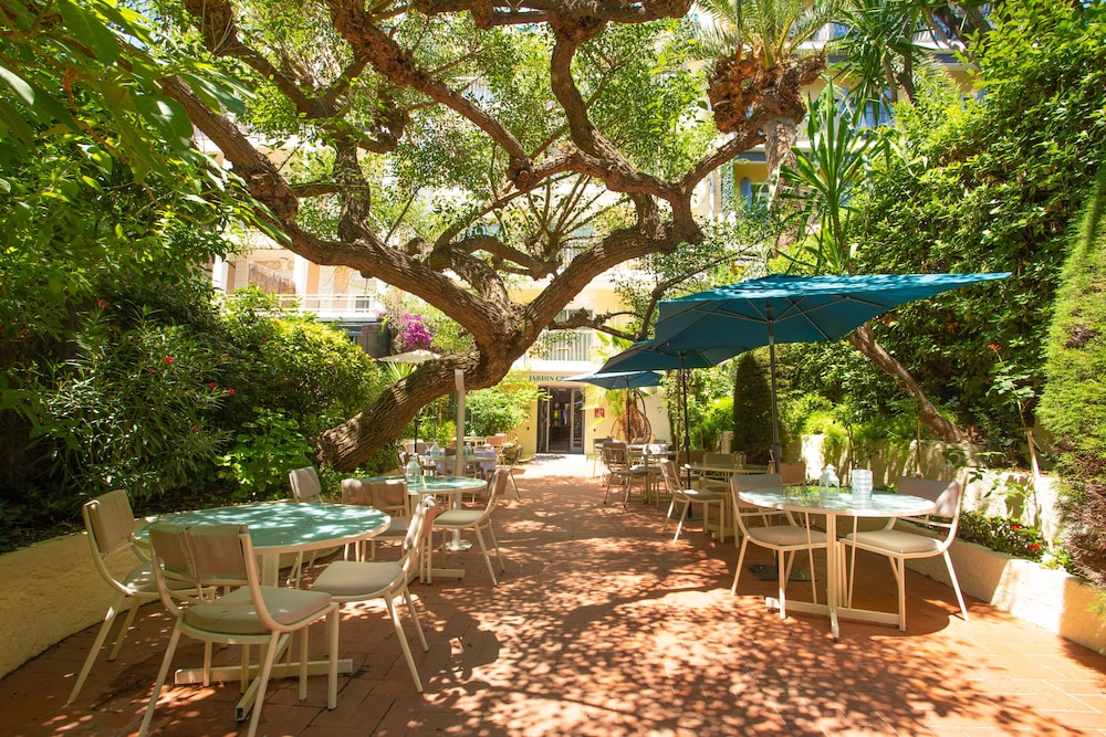 Hotel Jardin Croisette 16/24