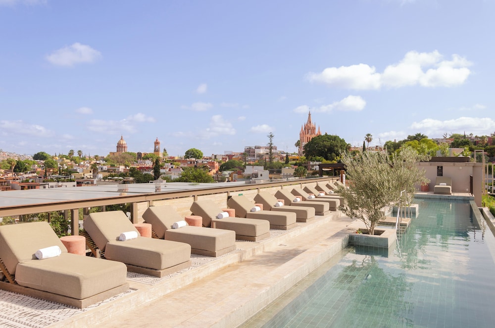 Numu Boutique Hotel 50/58