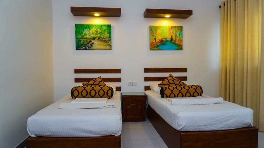 LUXURY, DOUBLE BED