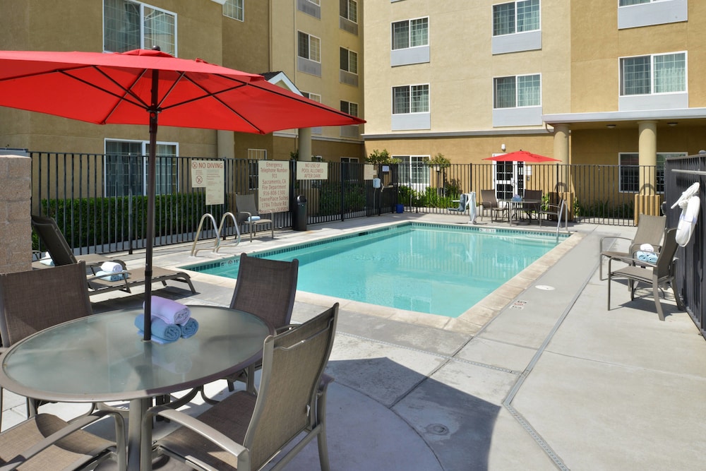 Towneplace Suites Marriott Cal Expo 43/50