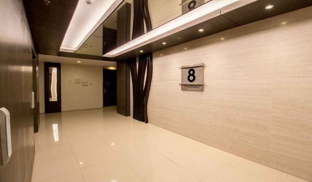 Bayfront Hotel Cebu - North Reclamation 8/67