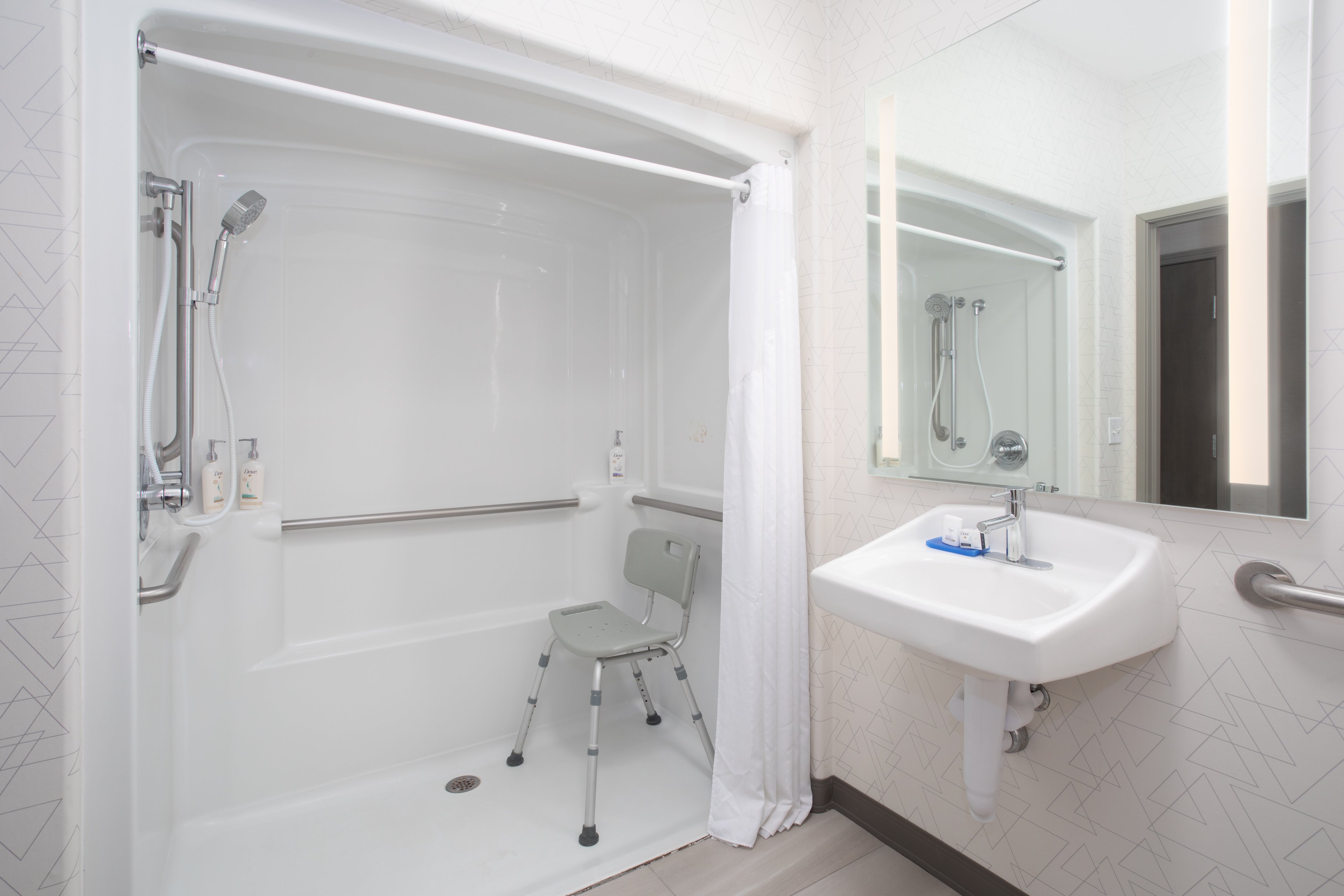 Holiday Inn Express Hotel Suites Grand Junction 96/96
