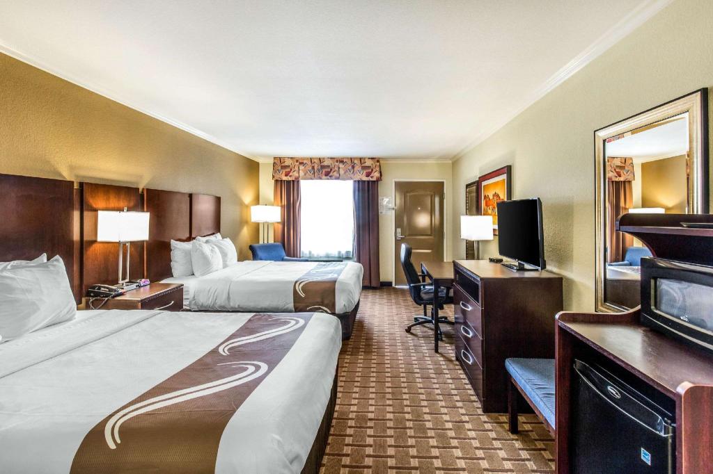 ROOM, 2 QUEEN BEDS