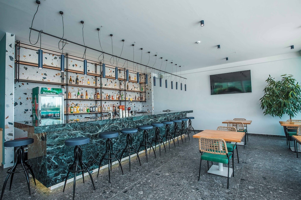 Mazoren Art Hotel 42/60
