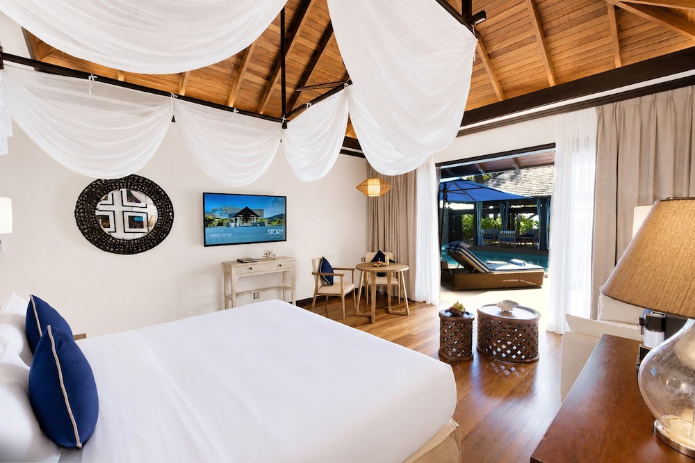Grand, Beach Pool, Villa, King Bed