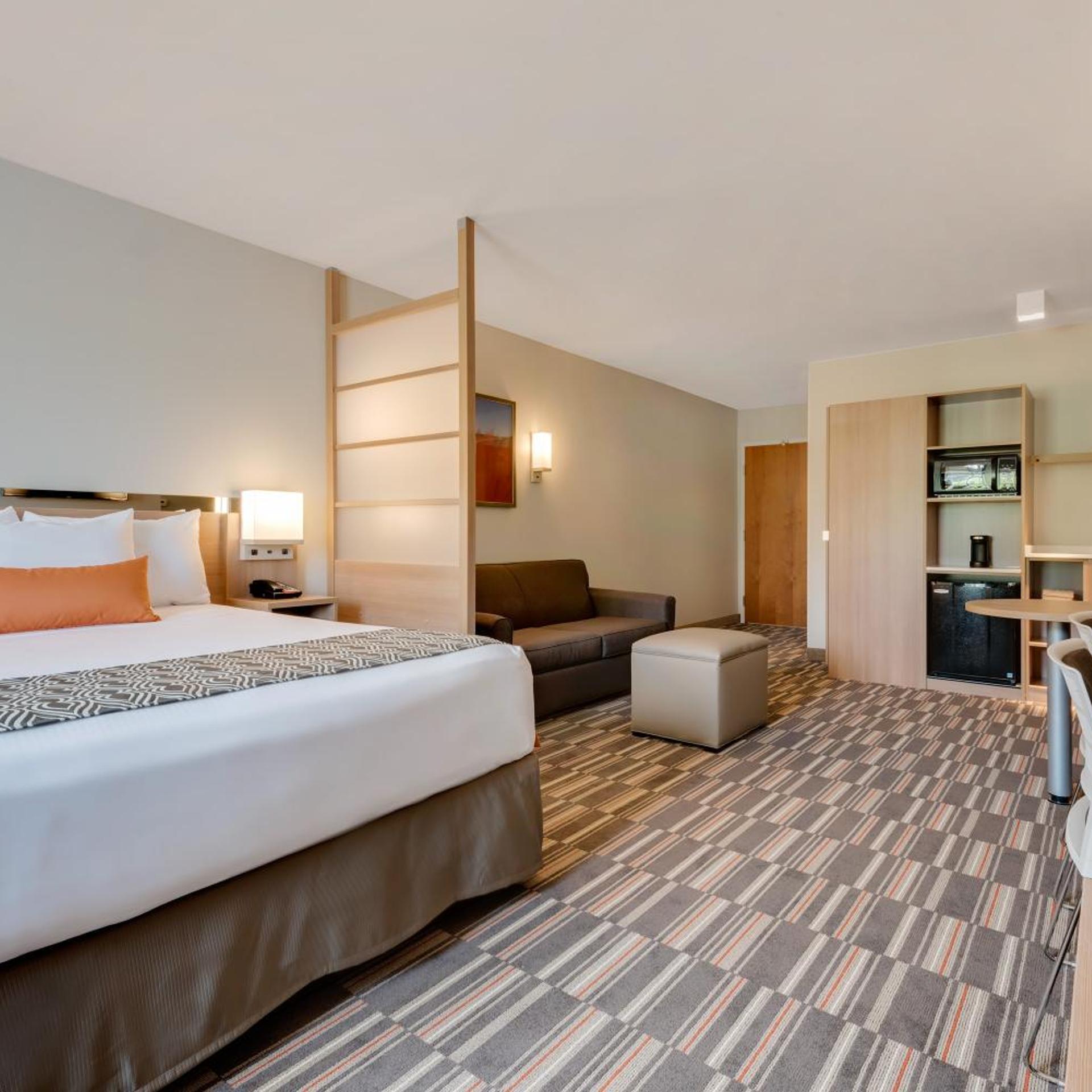 جناح استوديو بسرير كوين مع أريكة، Microtel Inn And Suites By Wyndham Clarion 2/5