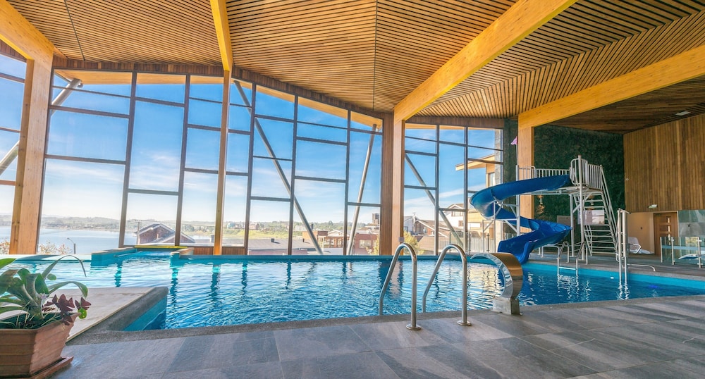 swimming pool spa