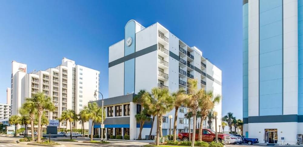 Boardwalk Beach Resort 2/40