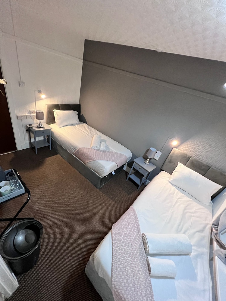 OYO Harbour Hotel 36/61