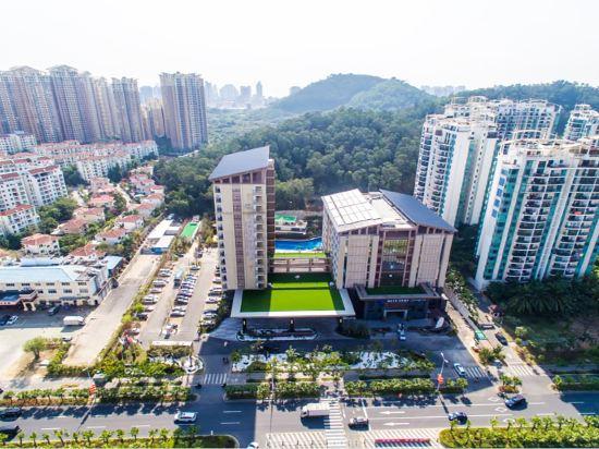 Runde Wetland Park Hotel 6/17