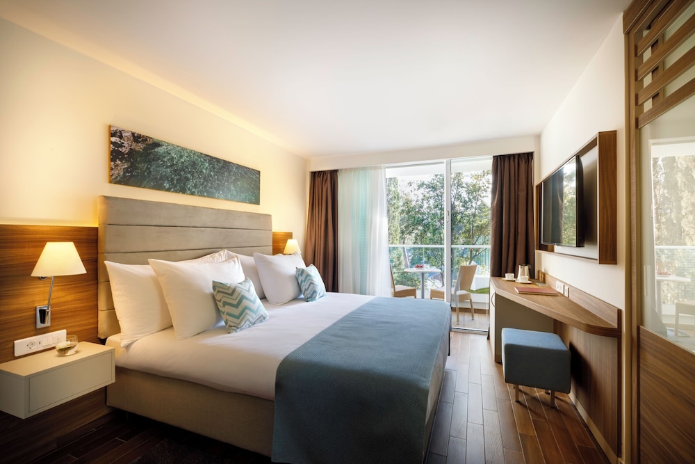 Valamar Bellevue Resort 18/56