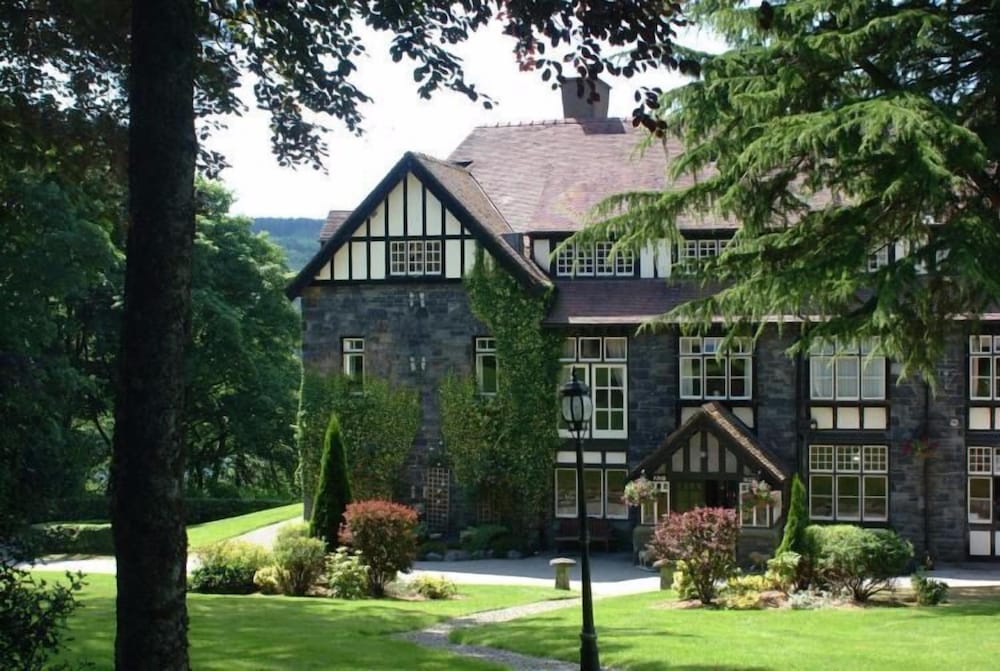 Lake Vyrnwy Hotel And Spa 31/33