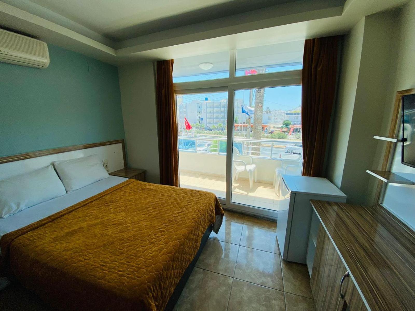 Deluxe, Double Bed, Castle View