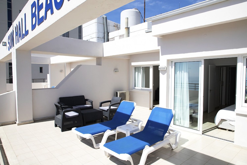 Sun Hall Beach Apartments 49/51