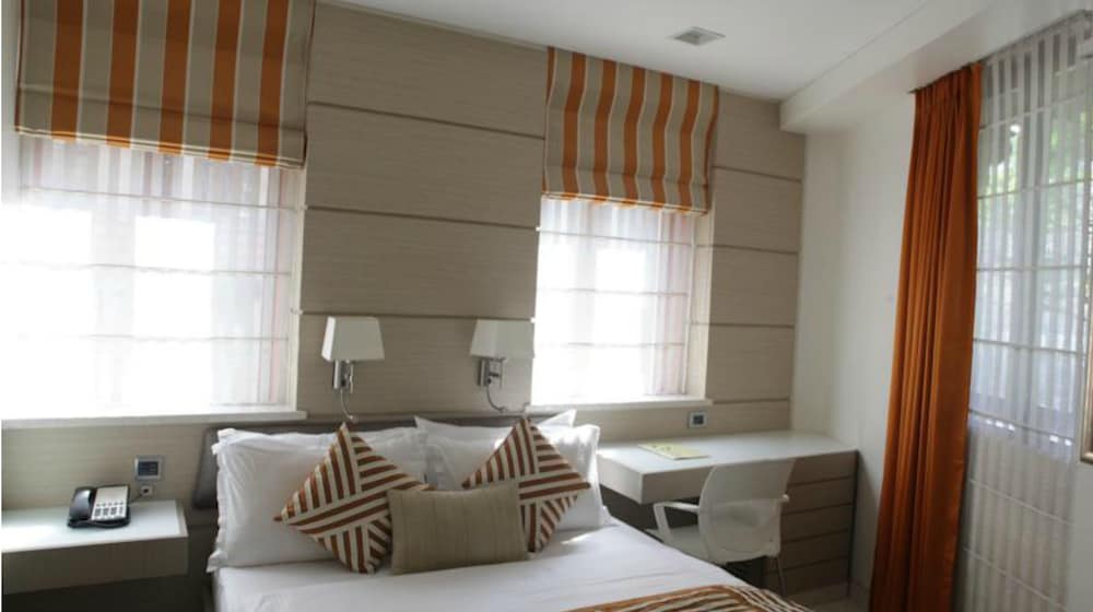 Residency Fort 14/56