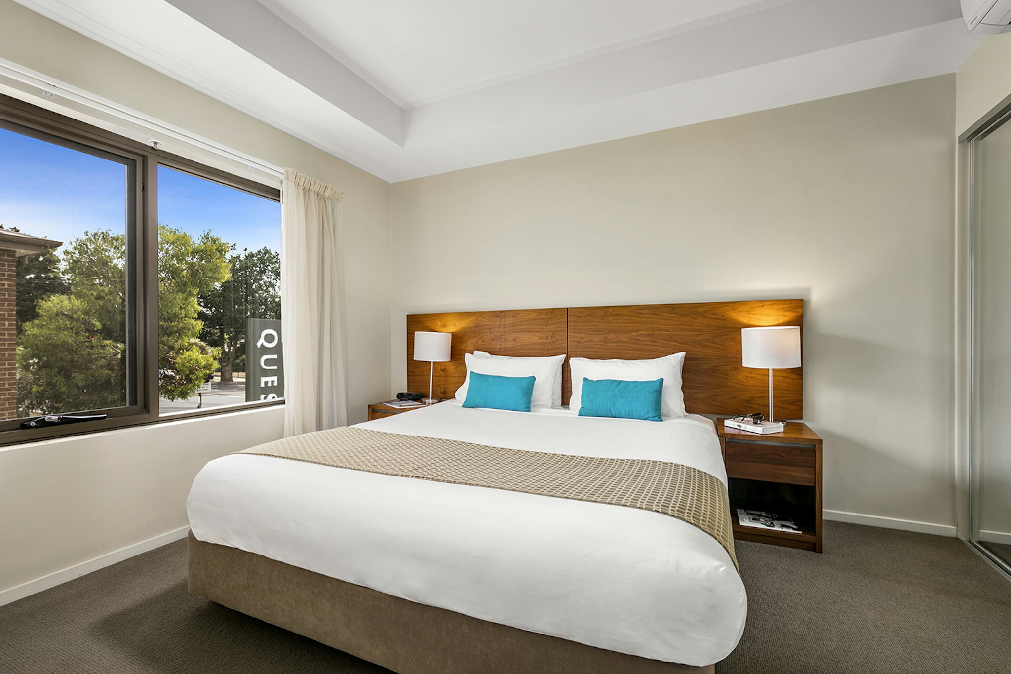 2 Bedrooms, Apartment