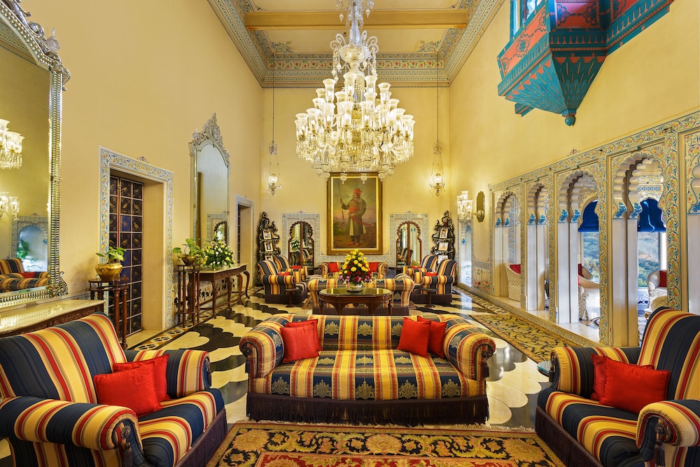 Shiv Niwas Palace 36/71