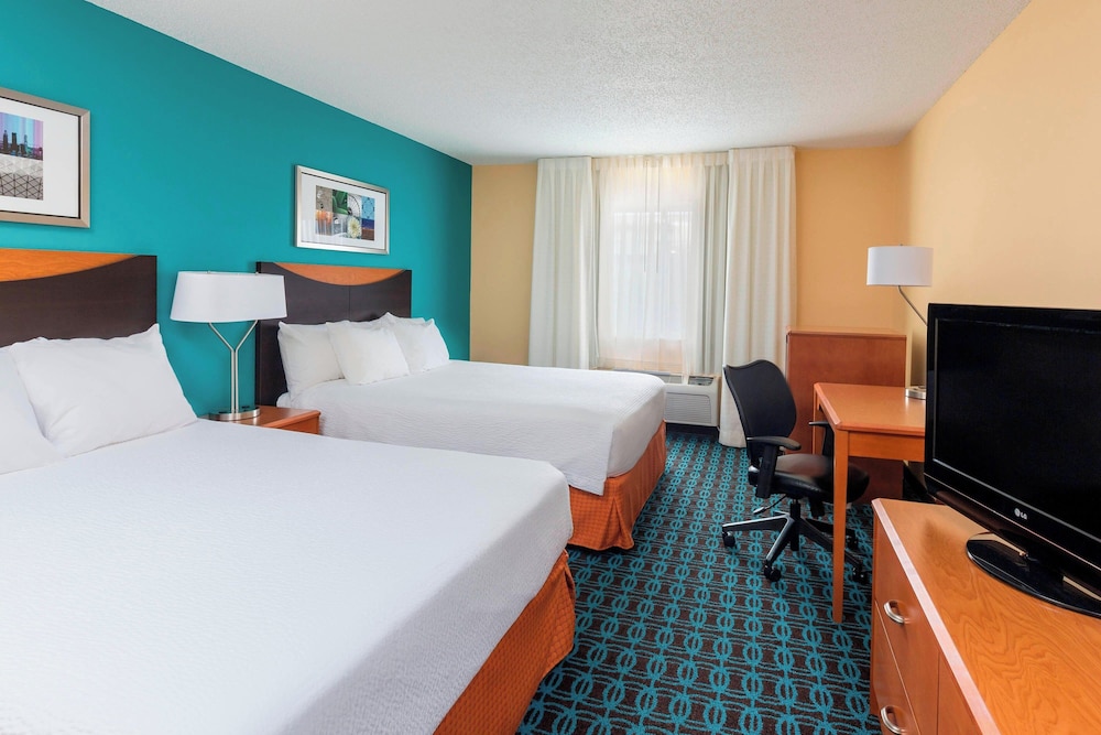 Fairfield Inn Lubbock 10/38