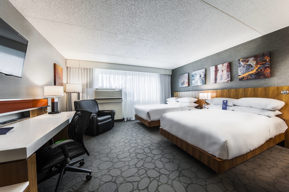 Delta Hotels By Marriott Fargo 9/53
