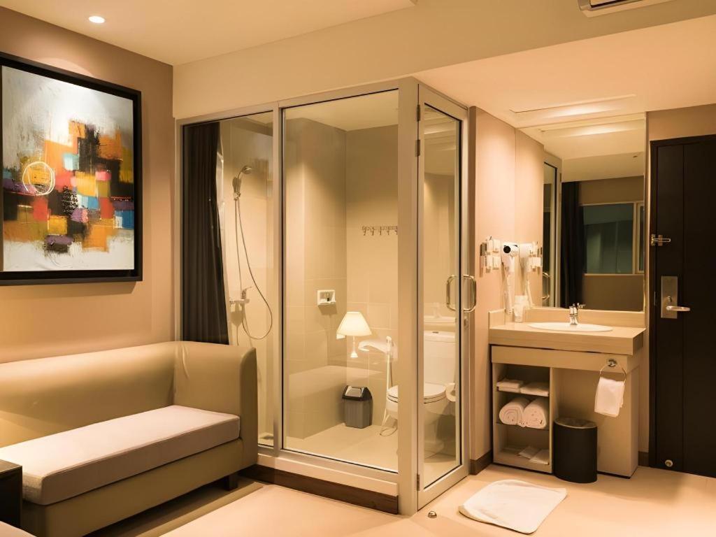 Gajahmada Avara Boutique Hotel 48/50