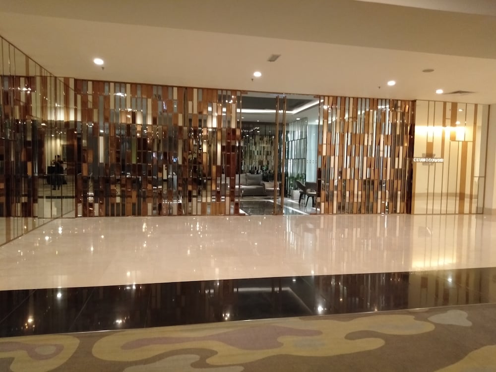 Grand Service Apartment @ Times Square 6/51