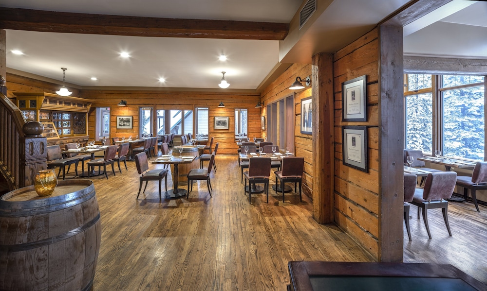 Emerald Lake Lodge 50/71