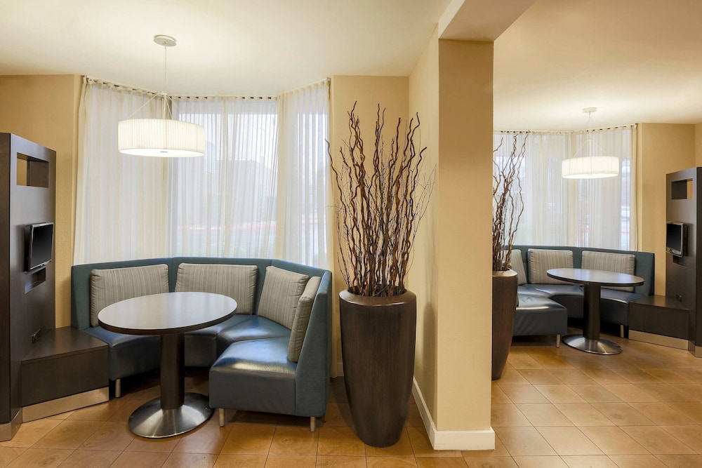 Courtyard San Antonio Airport North Star Mall 27/42