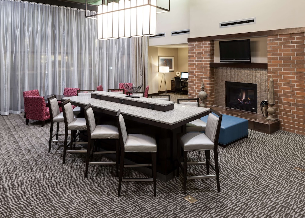 Hampton Inn Suites By Hilton Omaha Downtown 38/46