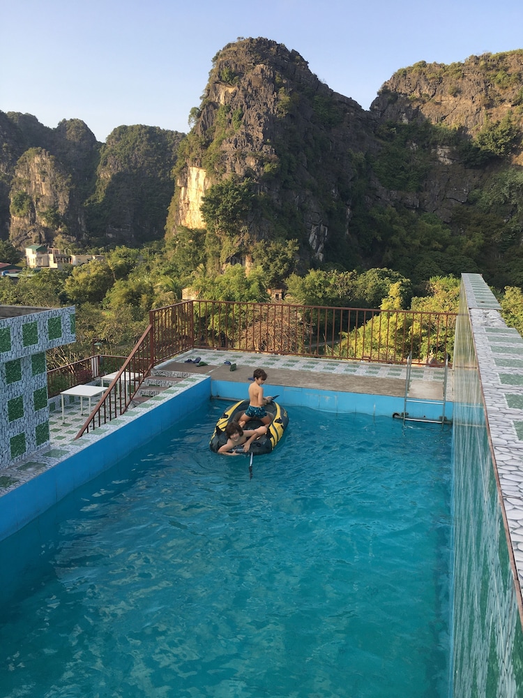 Limestone Boutique Hotel 3/76