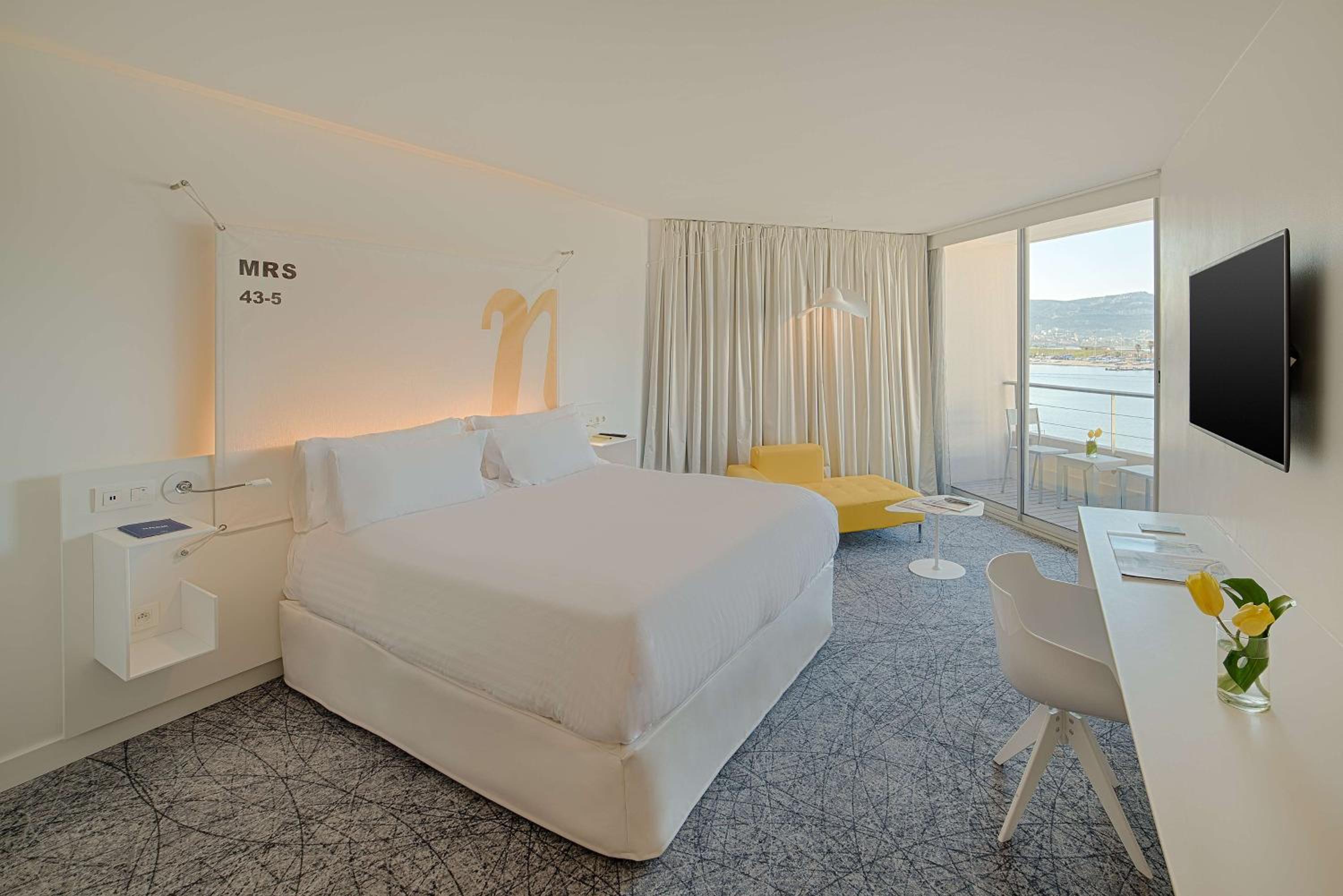 Nhow, Junior Suite, King Bed, Sea View