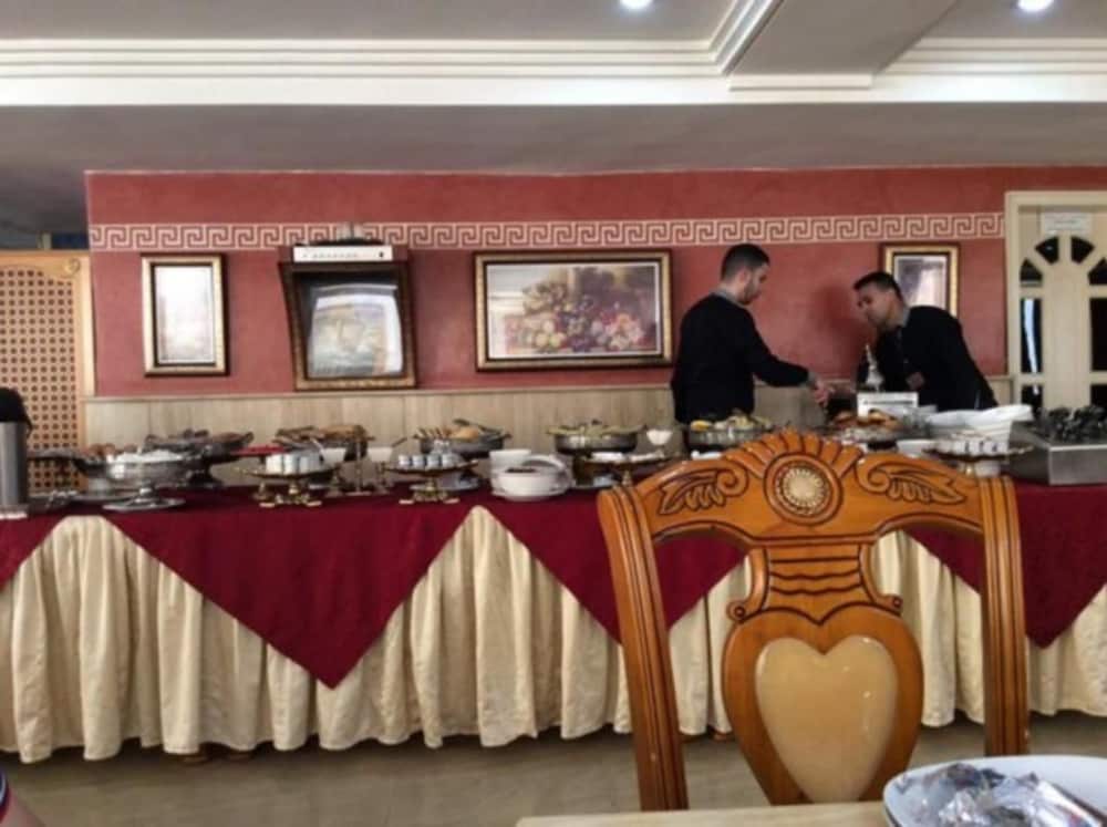 HOTEL ATENAS 5/37