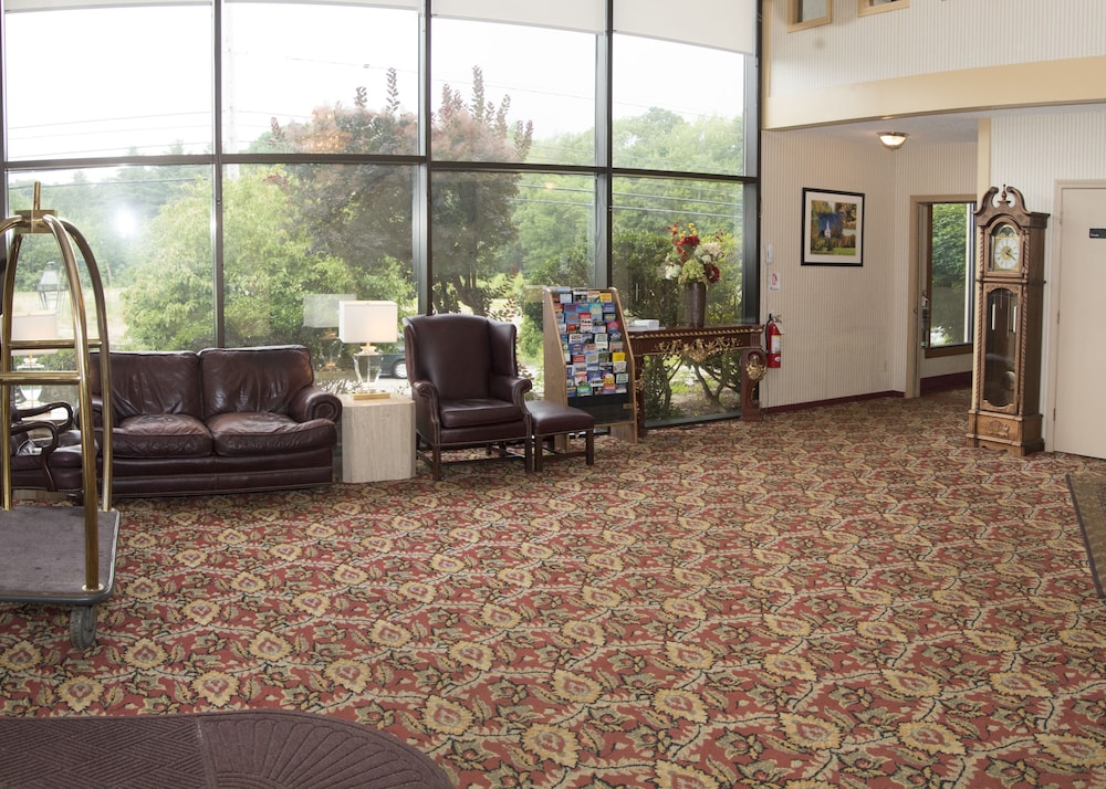Hampton Falls Inn 36/44