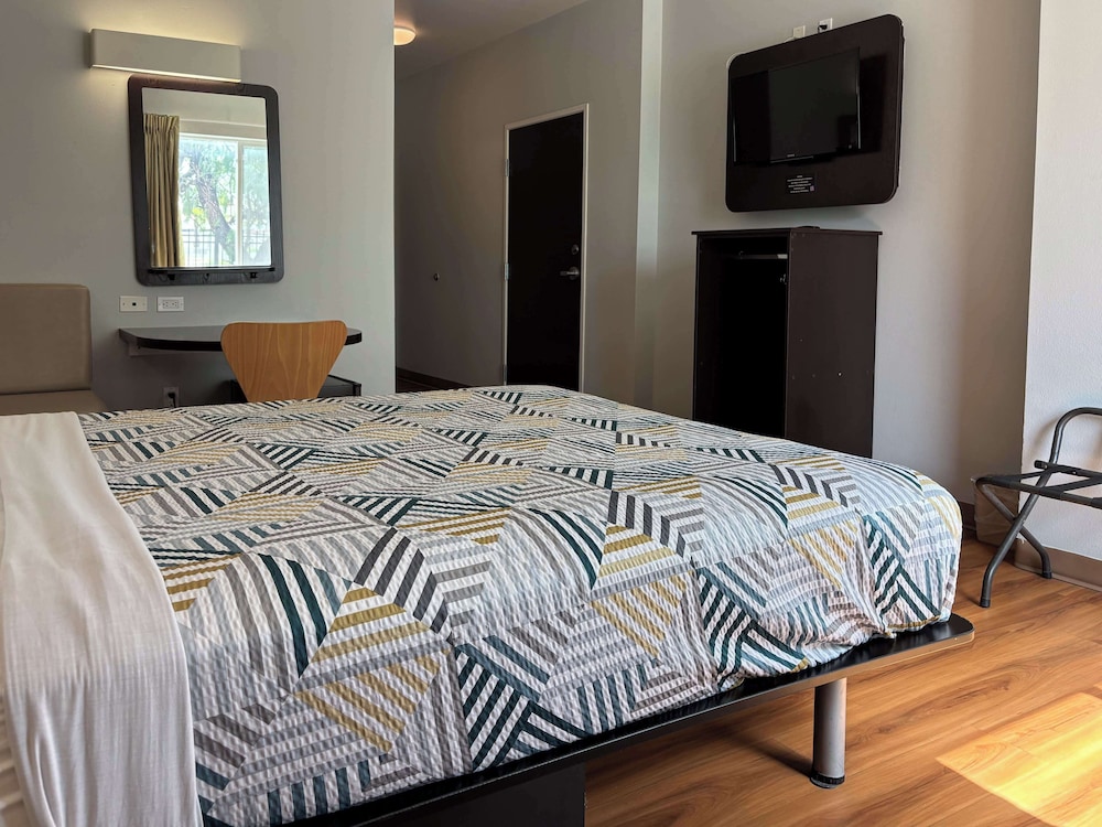 Motel6 Weslaco, TX 26/58