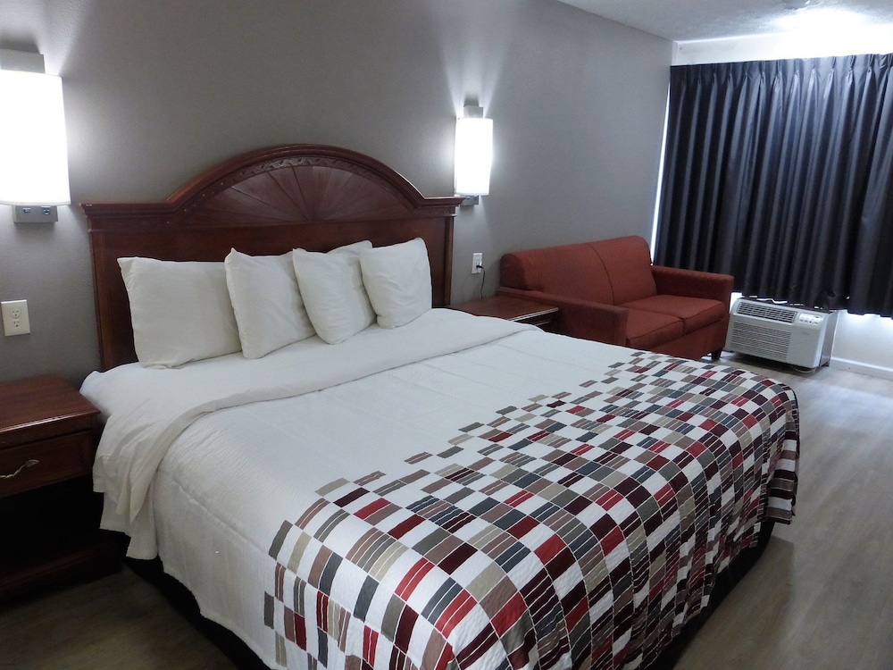 Red Roof Inn Walton - Richwood 7/17