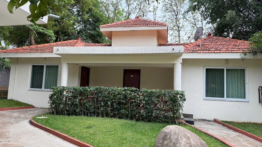Pragati Resorts 43/47
