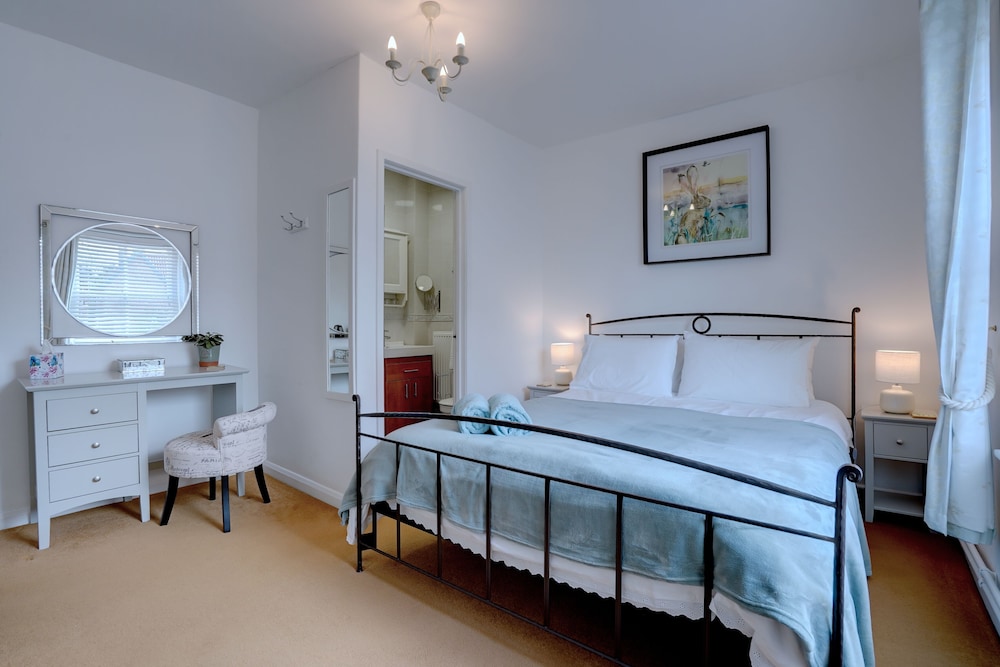 Regency Guest House 6/28