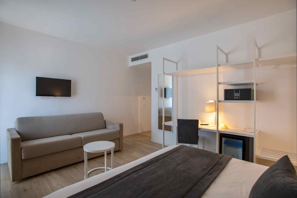 Hotel Isabella 43/56