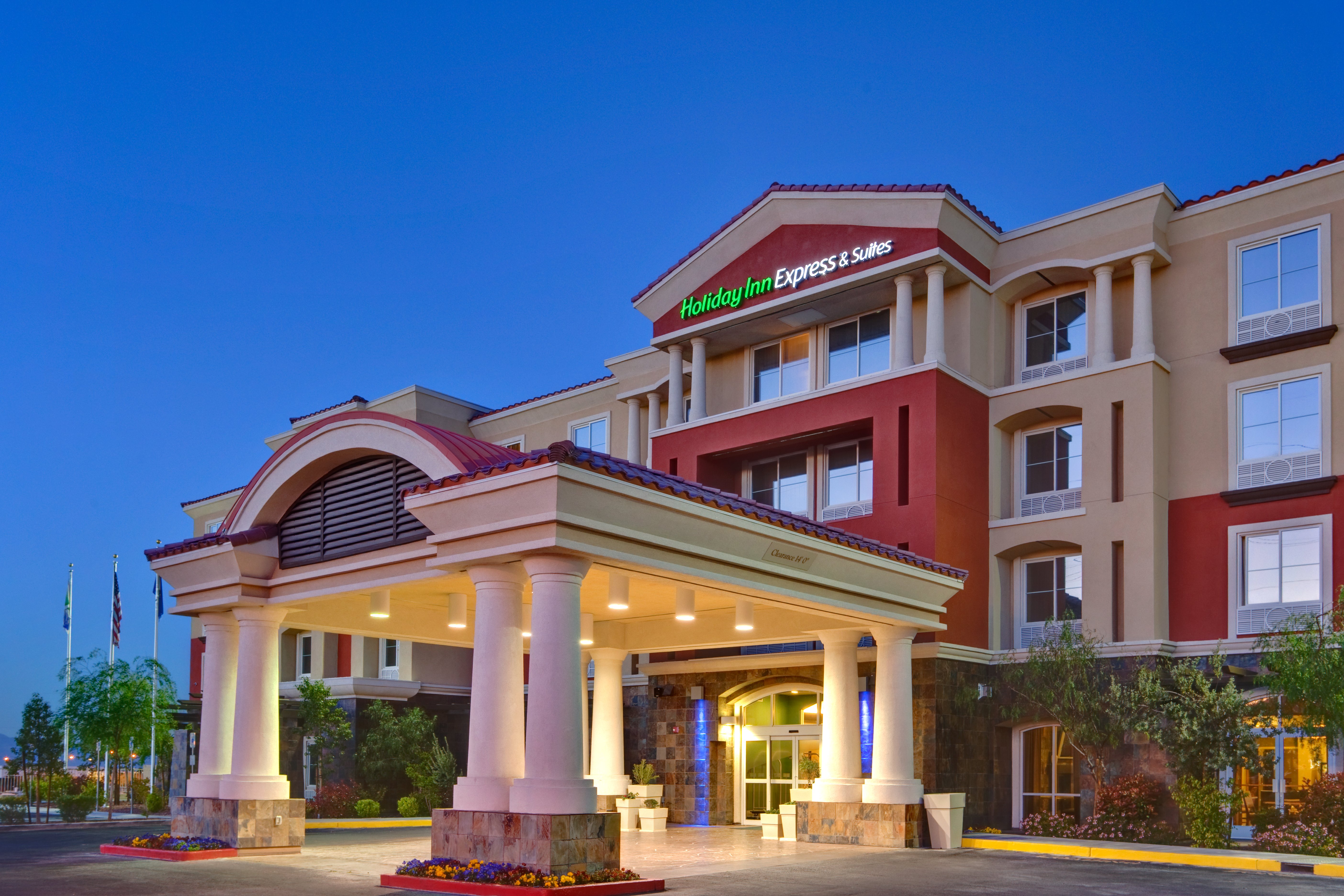 Holiday Inn Express & Suites Las Vegas SW Spring Valley, an IHG Hotel 4/55