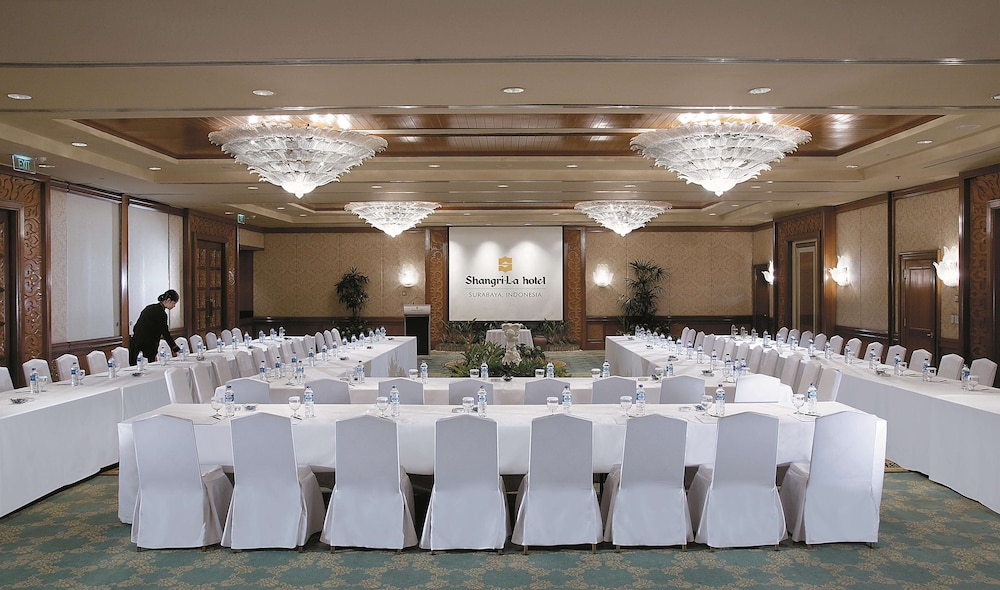 Shangri La Hotel Surabaya Kt 60/65