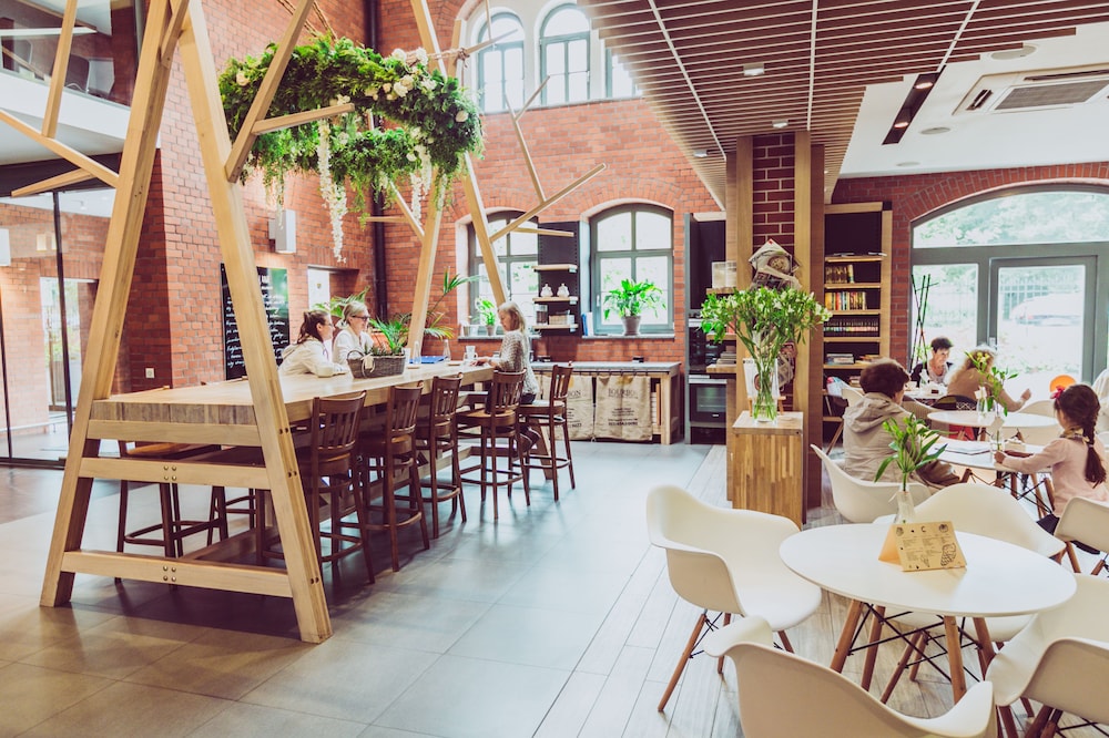 restaurant-cafeteria