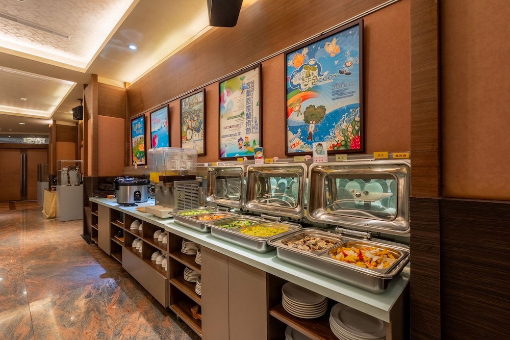 Fu Hsiang Hotel 11/68
