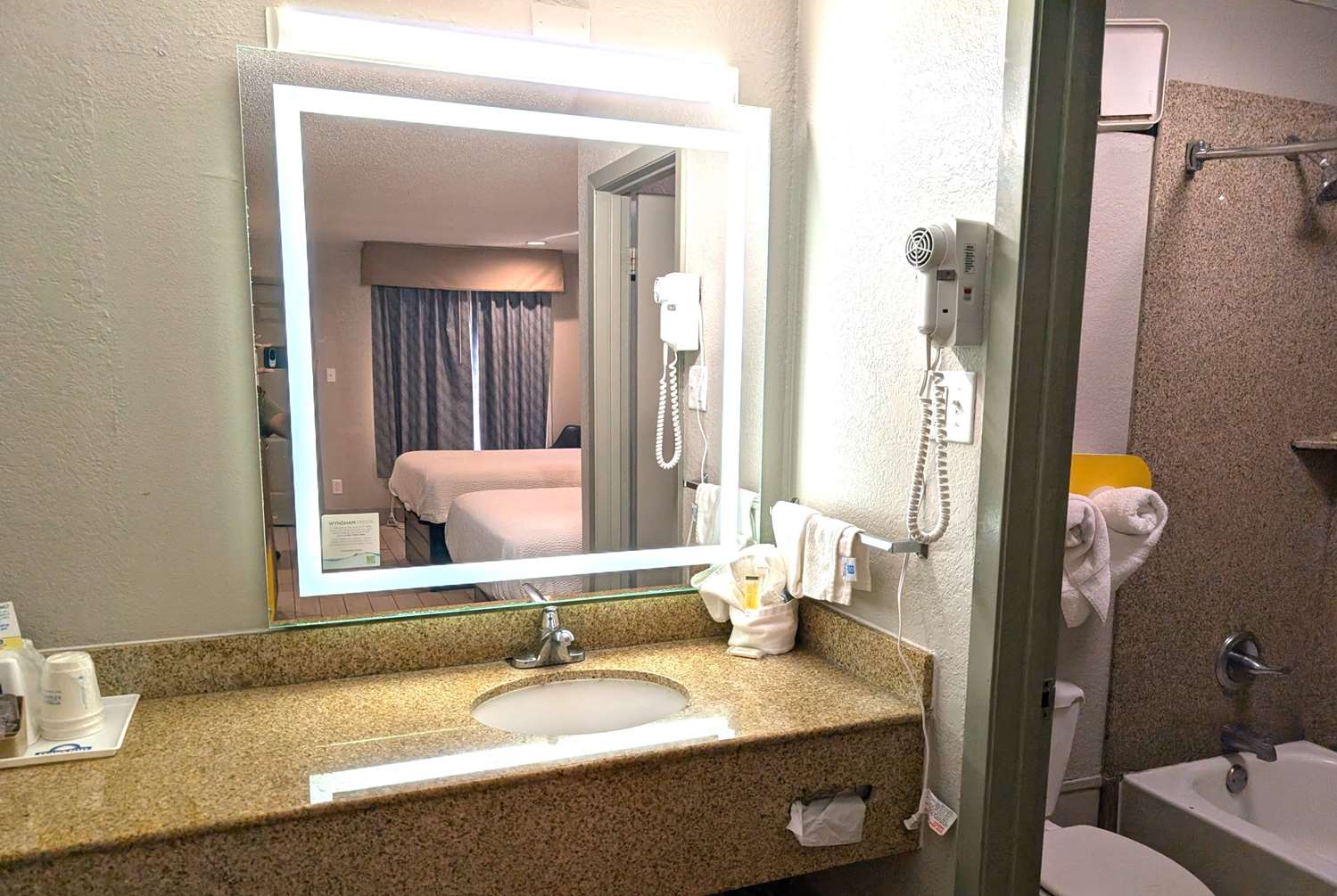 Days Inn by Wyndham Arcadia Louisiana 6/10