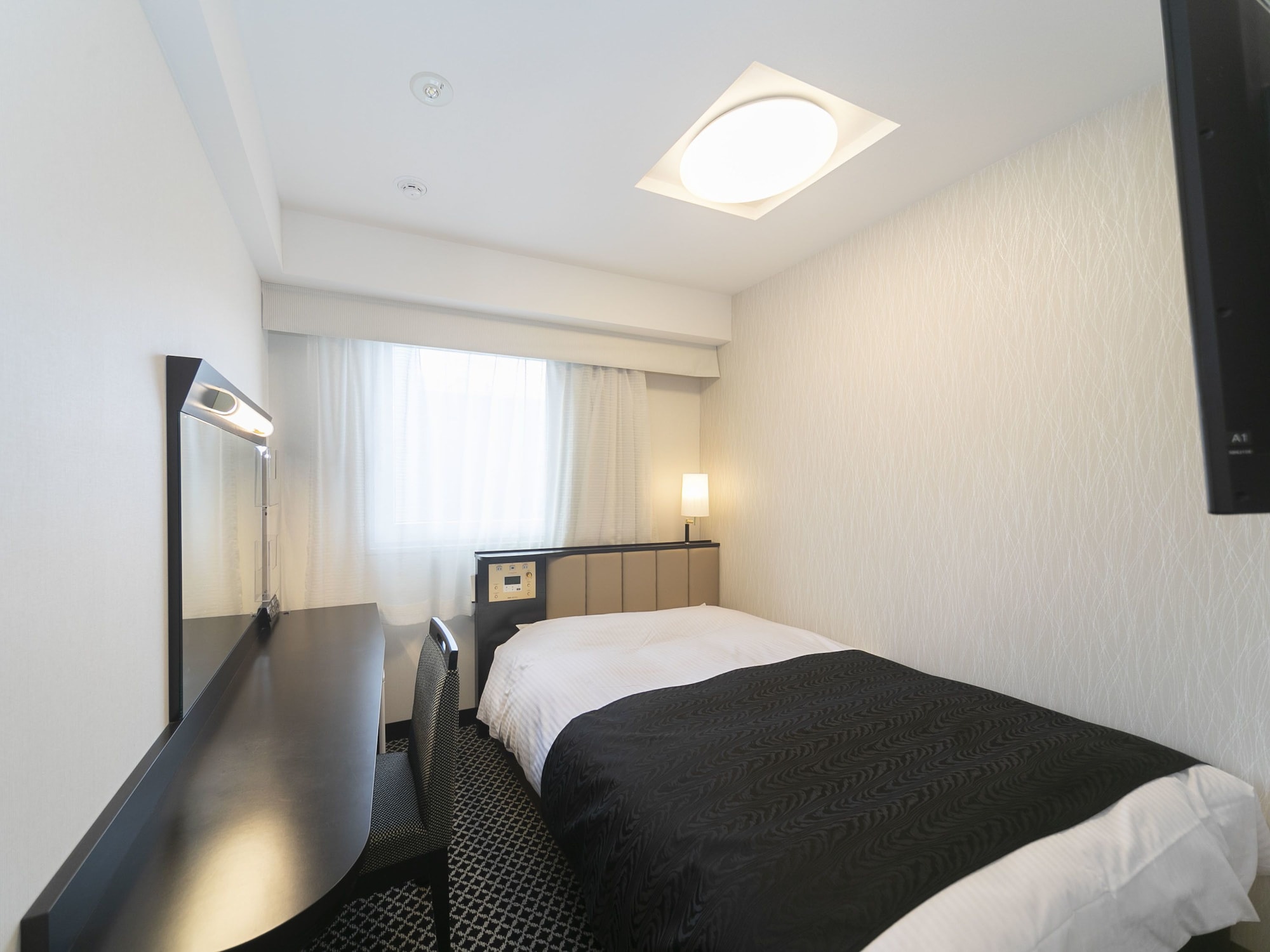2 BEDROOMS, STANDARD