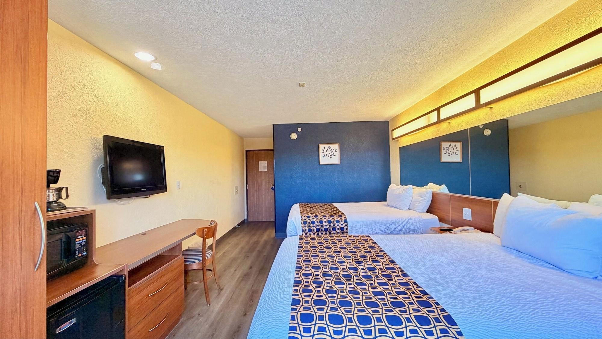 Studio, Suite, Multiple Beds